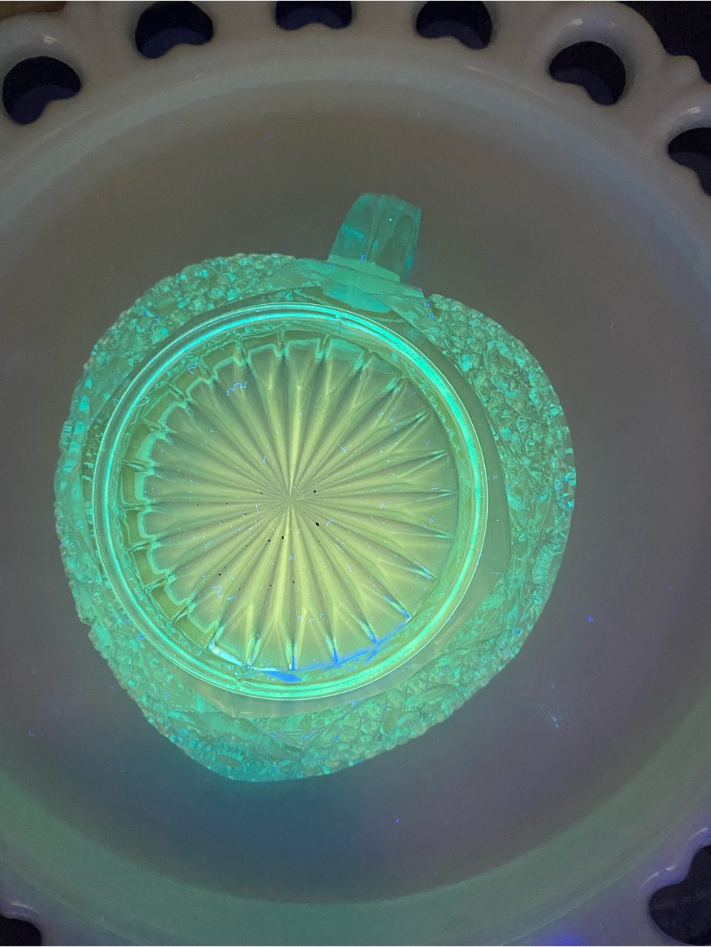 Vintage Kemple or L.E. Smith. “Nippy” Glass Bowl - Picture 7 of 10